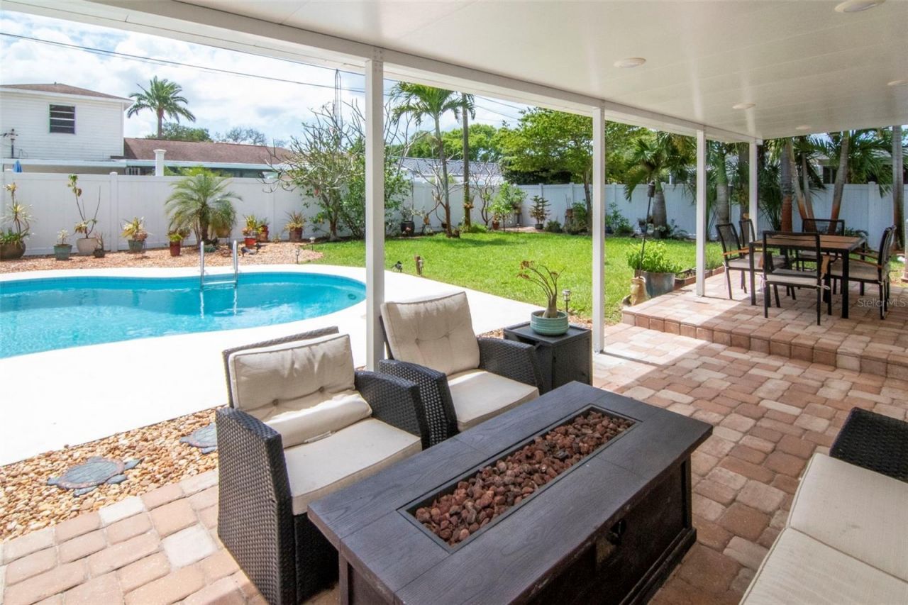 6468 17th Terrace N, Saint Petersburg, FL 33710 Photo