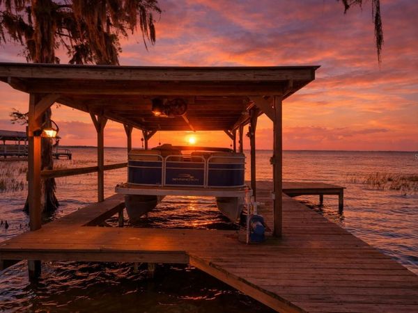 709 LAKESHORE DRIVE, EUSTIS, FL 32726