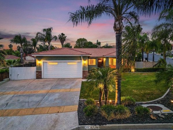 22860 Mariner Drive, Canyon Lake, CA 92587