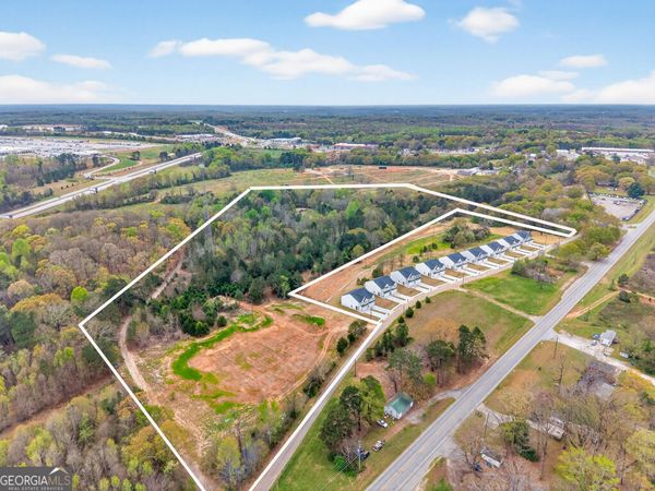 696 530 Madison Street, Commerce, GA 30529