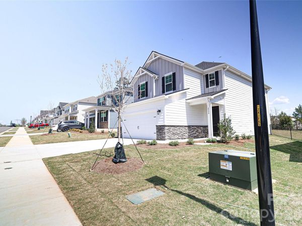 4994 Twin River Drive, Denver, NC 28037