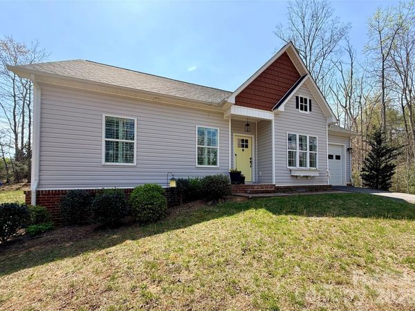 3620 Lake Drive , Morganton, NC 28655