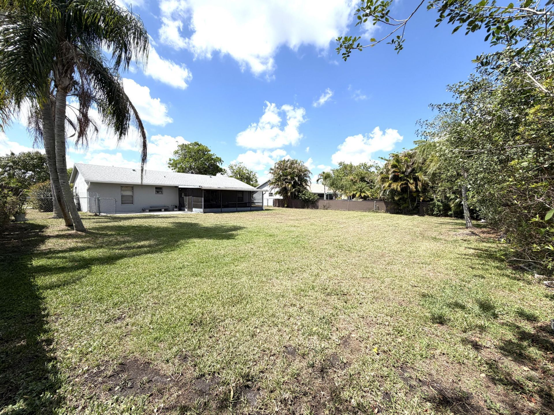 357 Las Palmas Street, Royal Palm Beach, FL 33411 Photo