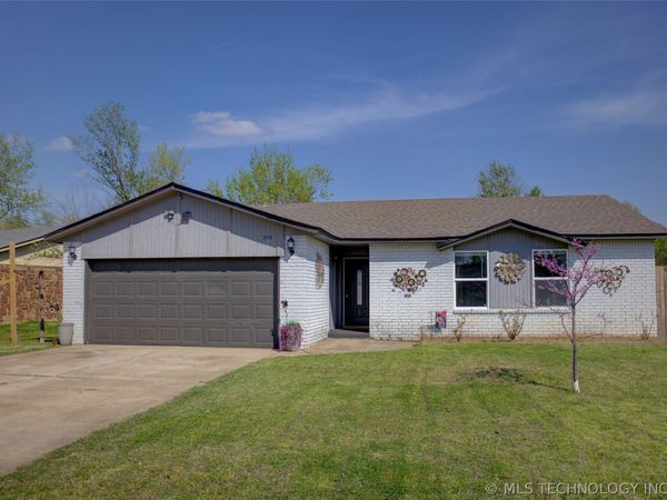 3119 S 211th East Avenue, Broken Arrow, OK 74014