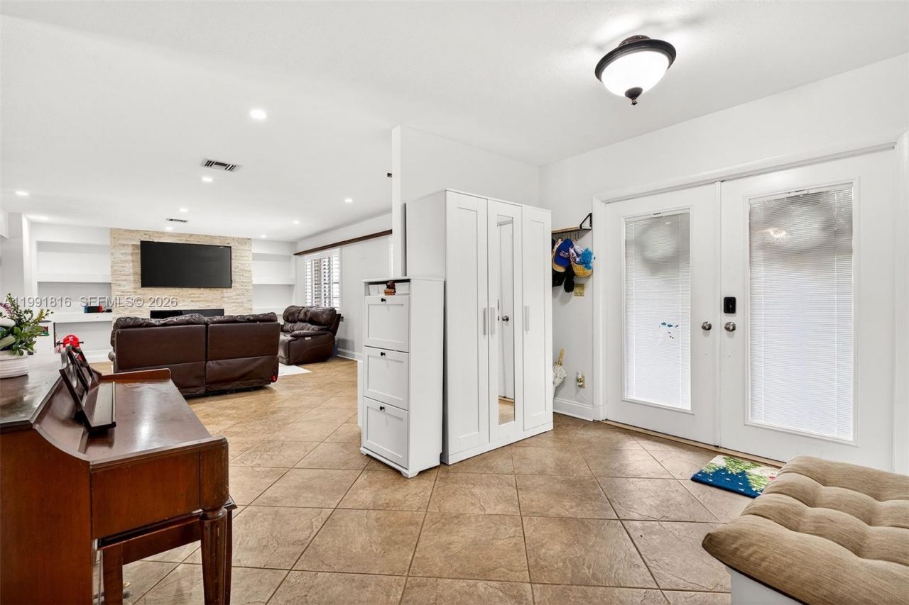 2600 SW 154th Ln, Davie, FL 33331 Photo