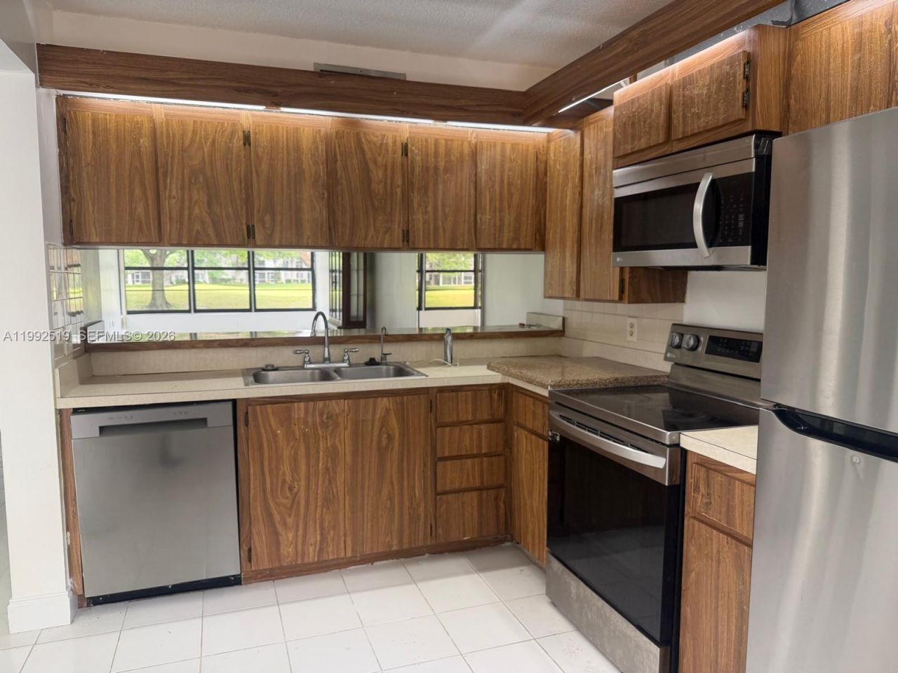 1709 Whitehall Dr , Unit 103, Davie, FL 33324 Photo