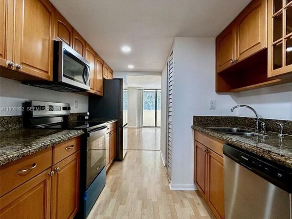 7451 NW 16th St , Unit 304, Plantation, FL 33313