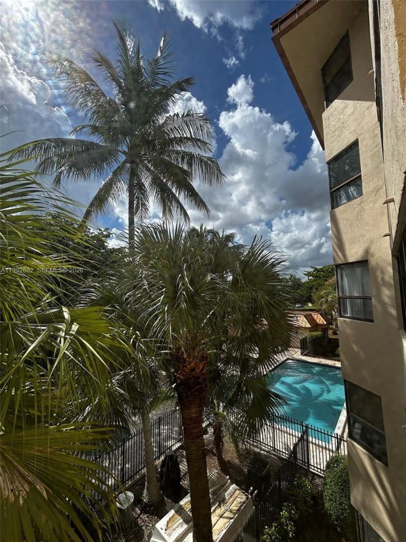 7451 NW 16th St , Unit 304, Plantation, FL 33313 Photo