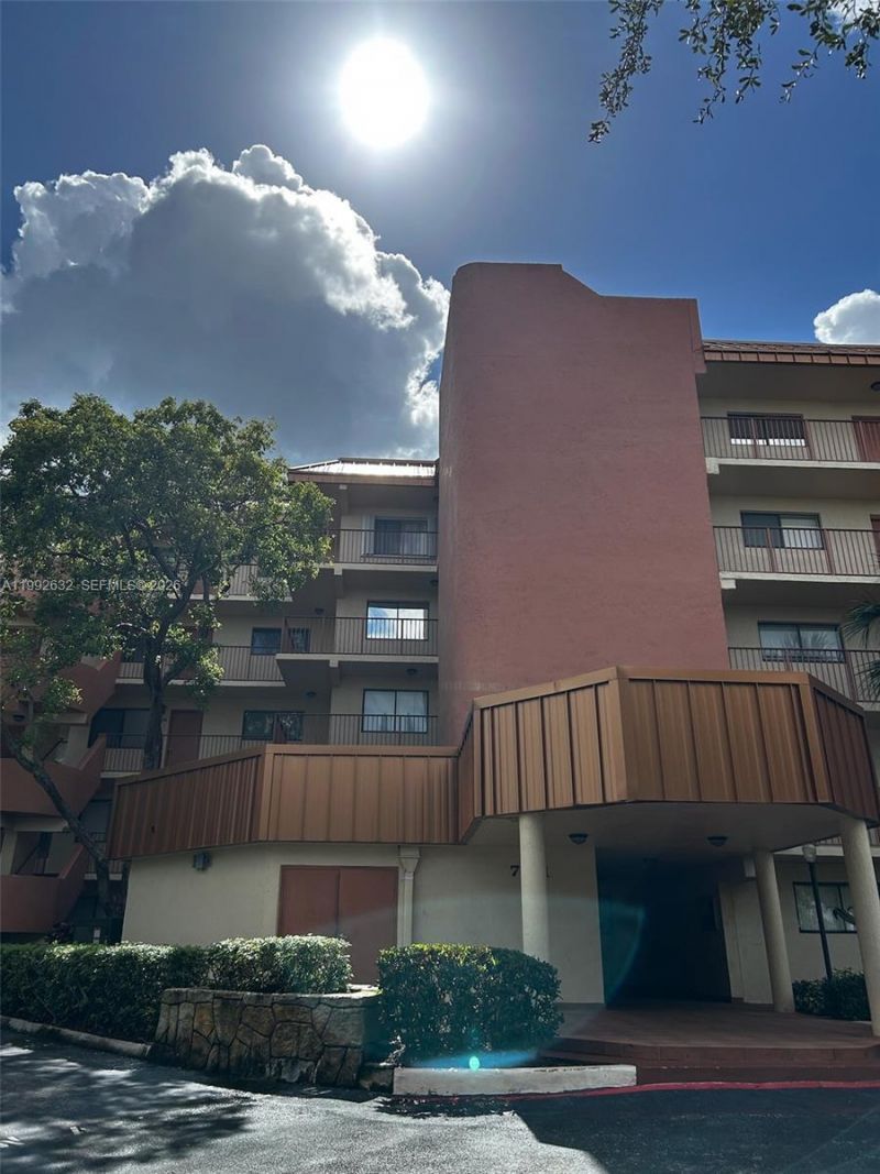 7451 NW 16th St , Unit 304, Plantation, FL 33313 Photo