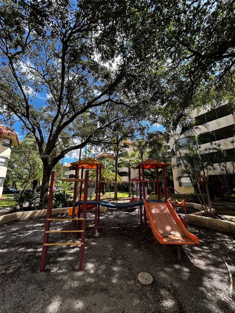 7451 NW 16th St , Unit 304, Plantation, FL 33313 Photo