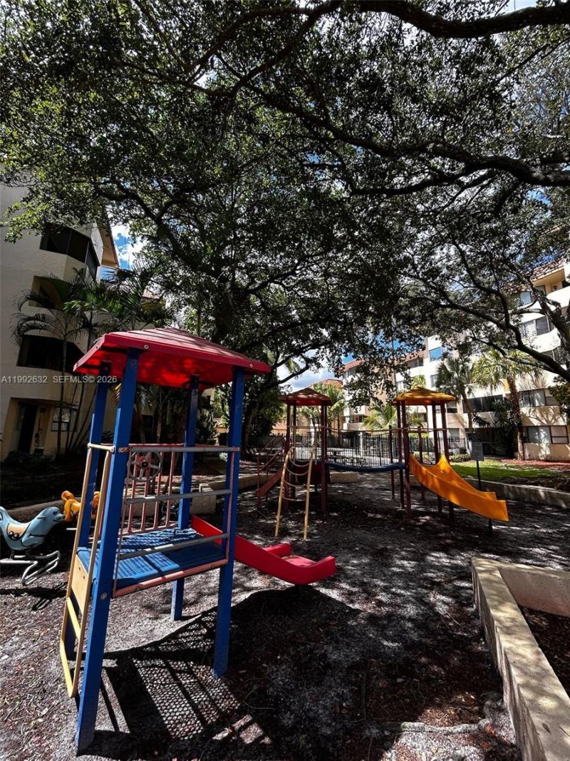 7451 NW 16th St , Unit 304, Plantation, FL 33313 Photo