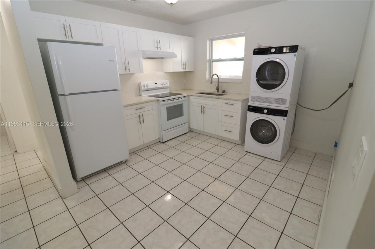 951 SW 7th St, Unit 4, Miami, FL 33130 Photo