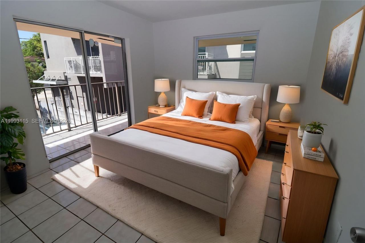 951 SW 7th St, Unit 4, Miami, FL 33130 Photo