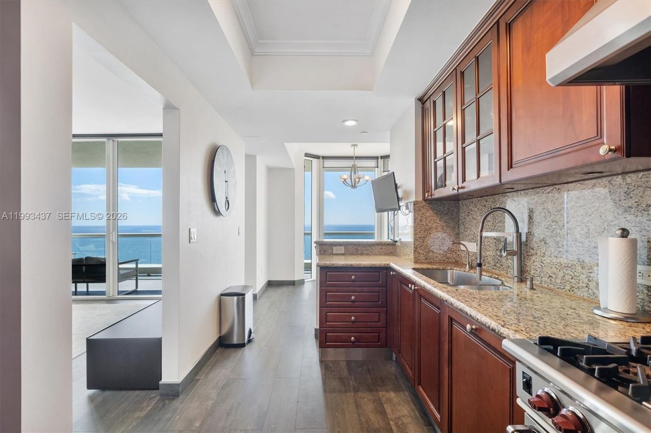 17875 Collins Ave, Unit 3005, Sunny Isles Beach, FL 33160 Photo