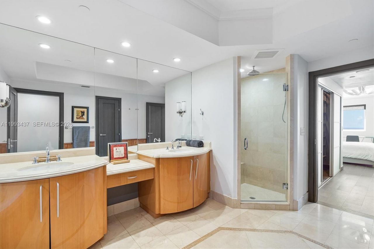 17875 Collins Ave, Unit 3005, Sunny Isles Beach, FL 33160 Photo