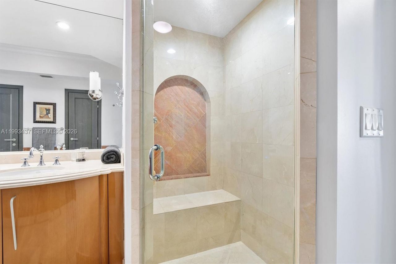 17875 Collins Ave, Unit 3005, Sunny Isles Beach, FL 33160 Photo