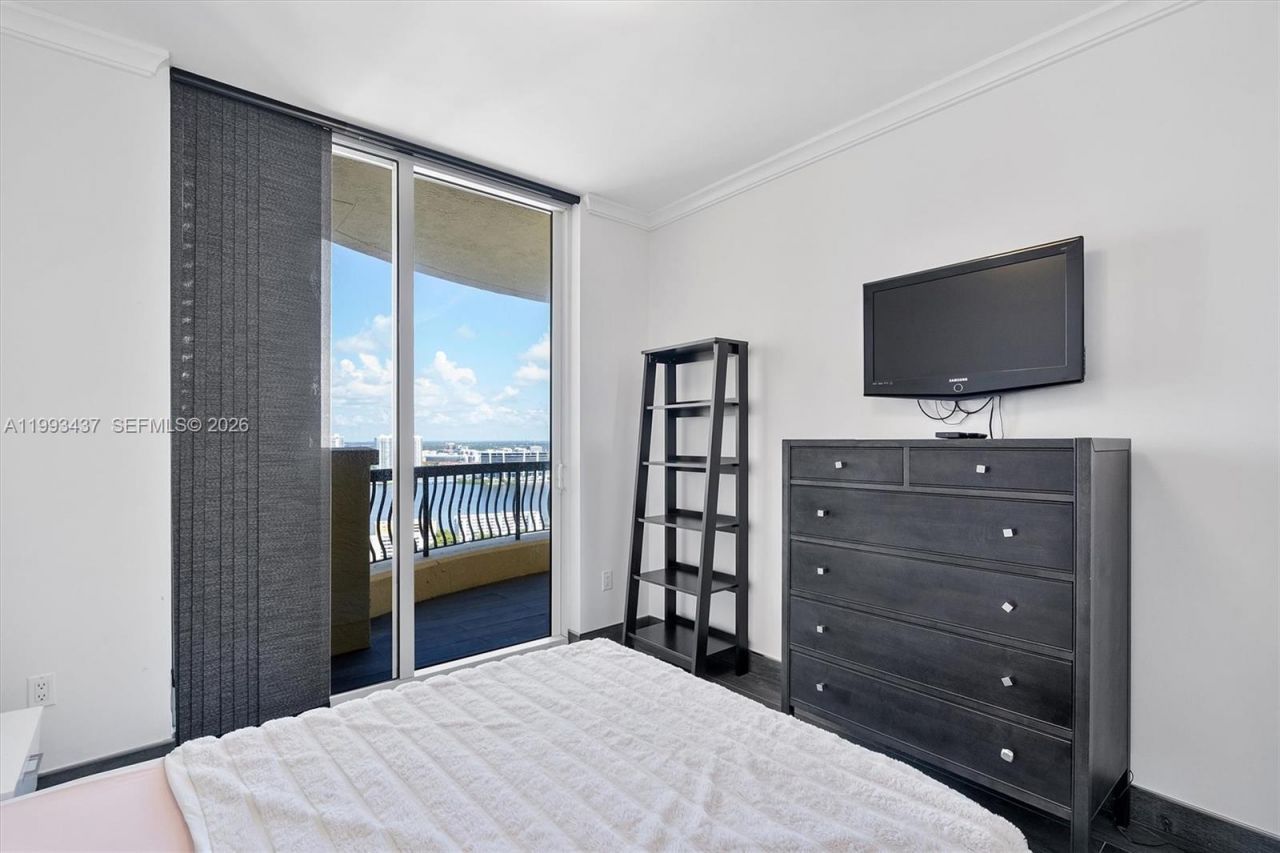 17875 Collins Ave, Unit 3005, Sunny Isles Beach, FL 33160 Photo