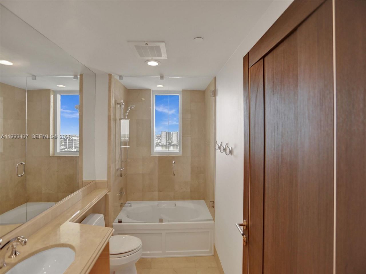 17875 Collins Ave, Unit 3005, Sunny Isles Beach, FL 33160 Photo