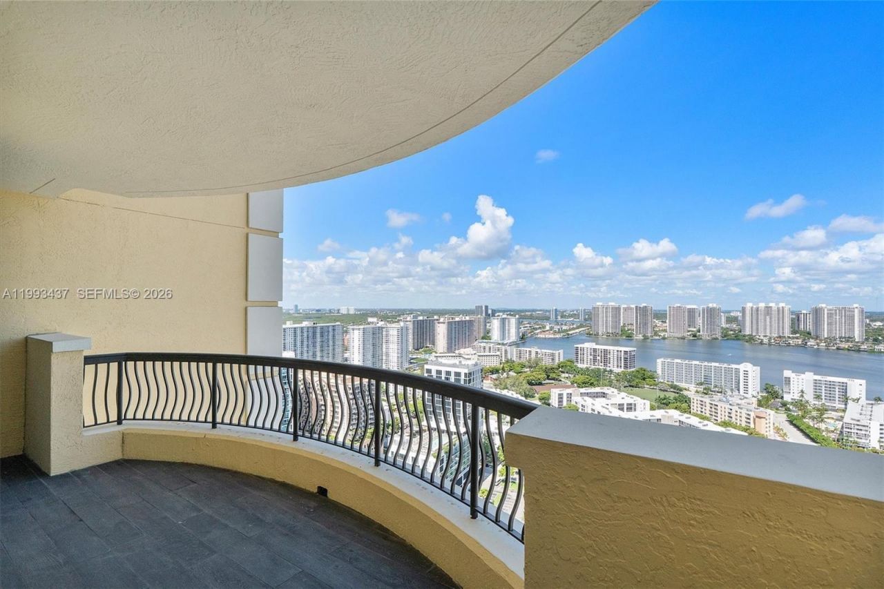 17875 Collins Ave, Unit 3005, Sunny Isles Beach, FL 33160 Photo
