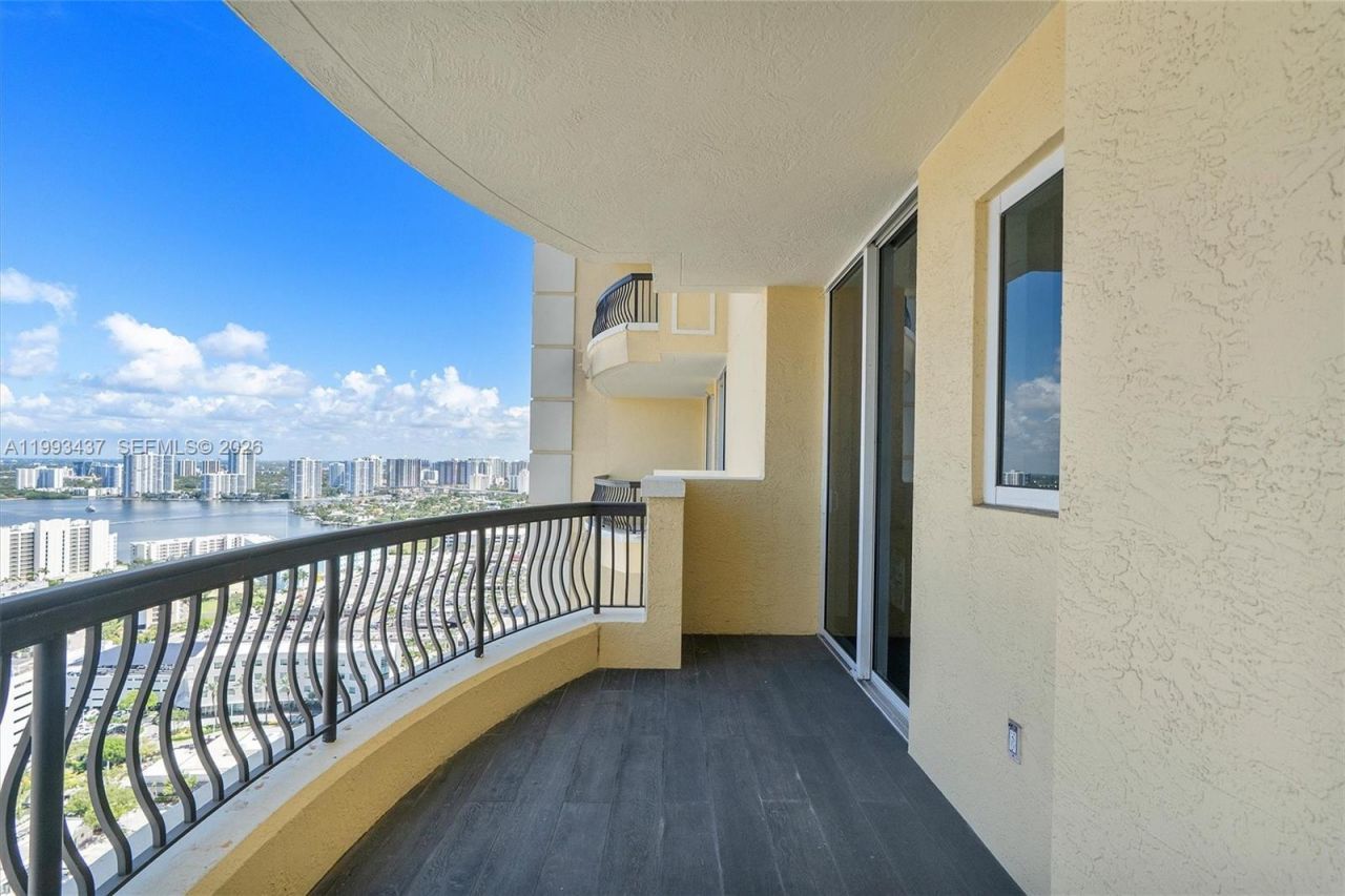 17875 Collins Ave, Unit 3005, Sunny Isles Beach, FL 33160 Photo