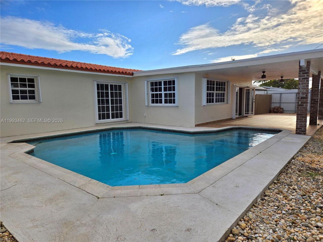 10475 SW 42 Te , Unincorporated Dade County, FL 33165 Photo