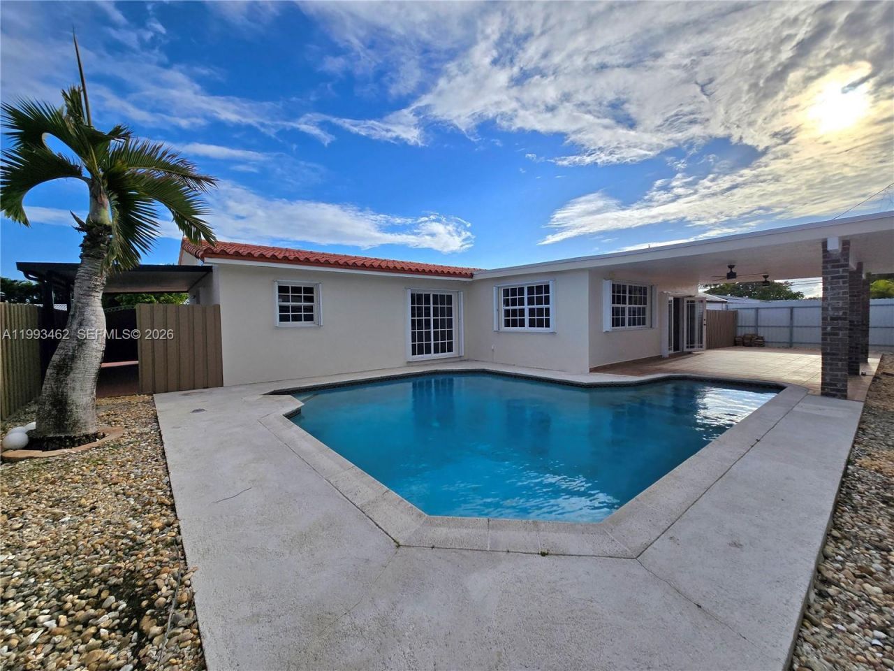 10475 SW 42 Te , Unincorporated Dade County, FL 33165 Photo