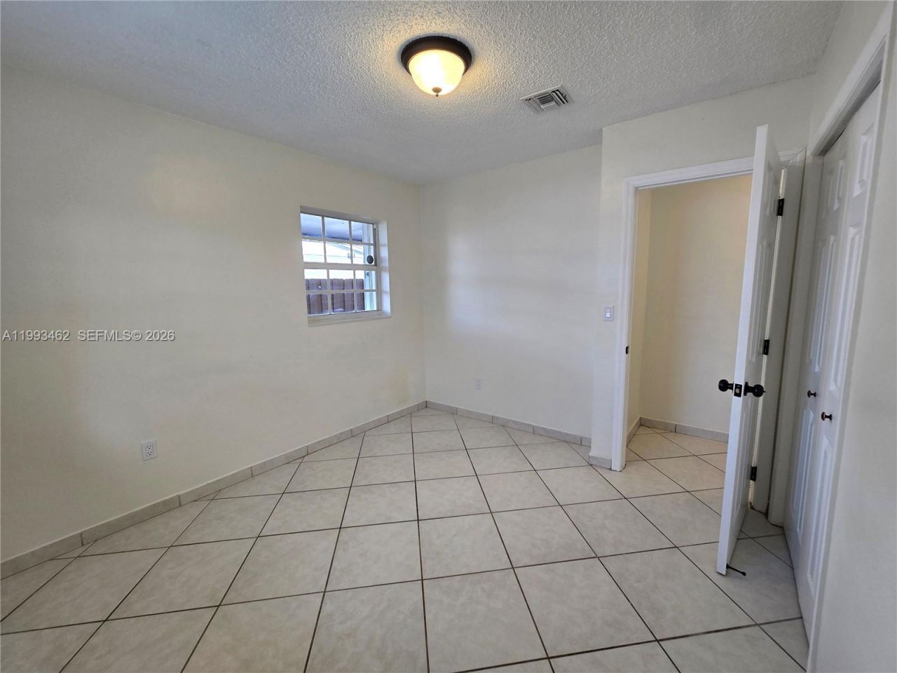 10475 SW 42 Te , Unincorporated Dade County, FL 33165 Photo
