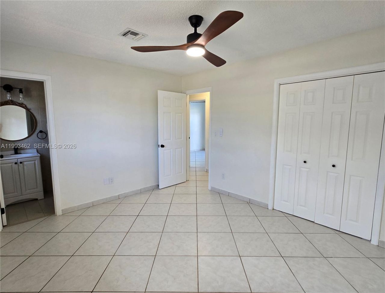 10475 SW 42 Te , Unincorporated Dade County, FL 33165 Photo