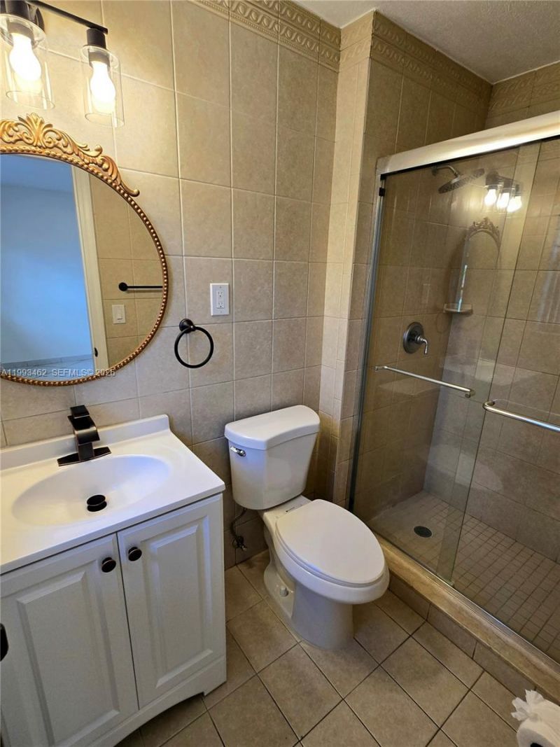 10475 SW 42 Te , Unincorporated Dade County, FL 33165 Photo