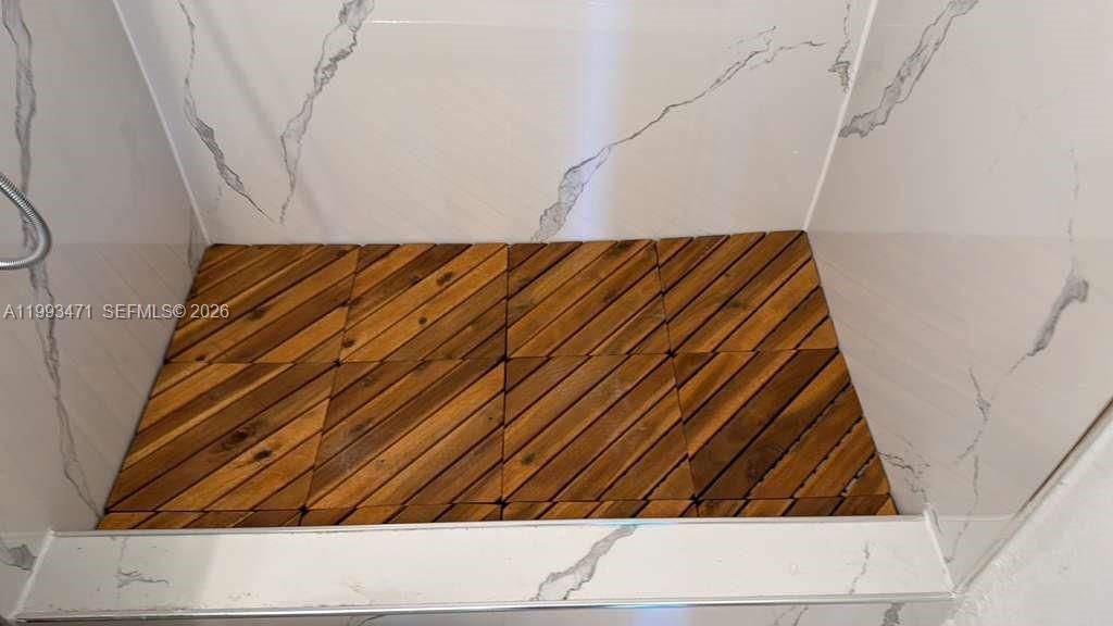 486 NW 165th St Rd, Unit B-506, Miami, FL 33169 Photo