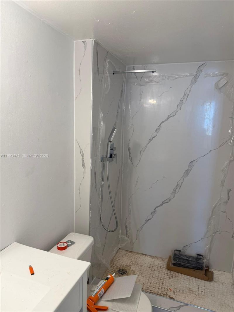 486 NW 165th St Rd, Unit B-506, Miami, FL 33169 Photo