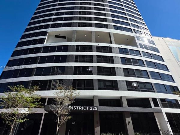 225 N Miami Ave , Unit 910, Miami, FL 33128