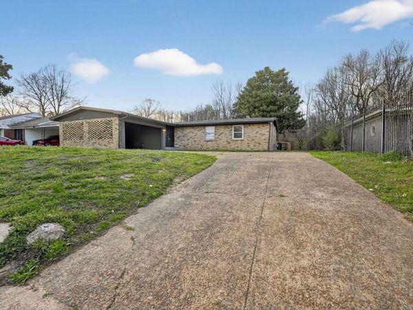 4859 ORTIE DR, Memphis, TN 38109