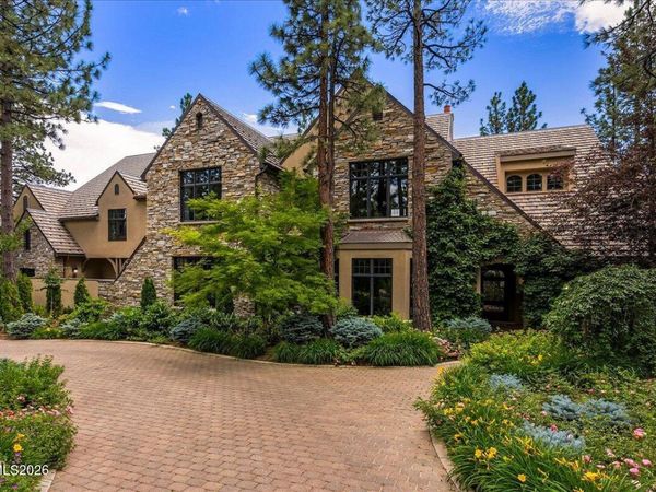 6025 Lake Geneva Drive, Reno, NV 89511