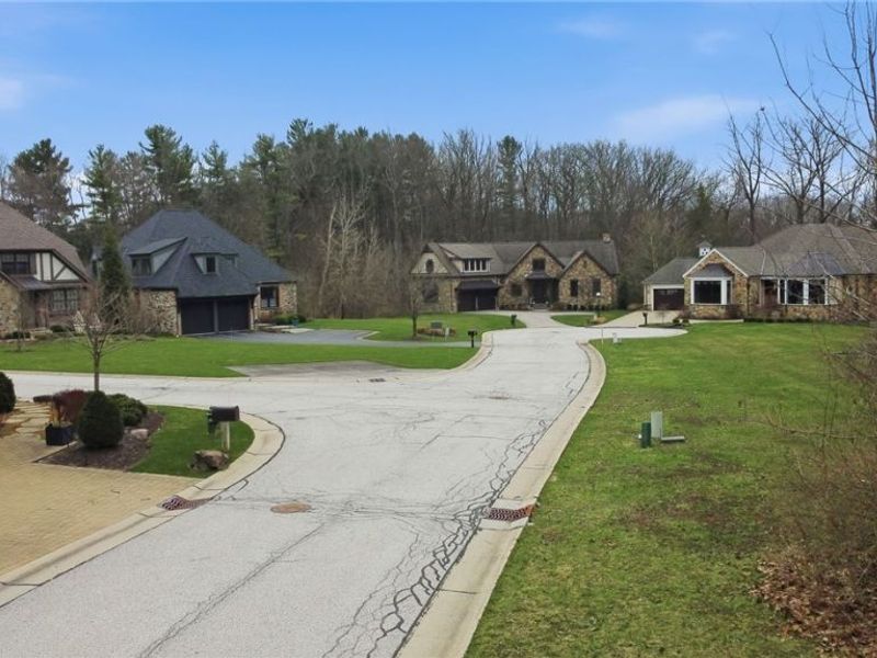 Lancaster Court, Chagrin Falls, OH 44022 Photo 15