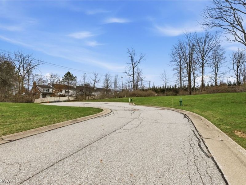 Lancaster Court, Chagrin Falls, OH 44022 Photo 19