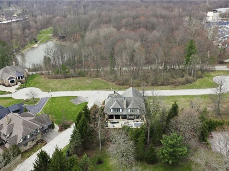 Lancaster Court, Chagrin Falls, OH 44022 Photo 8