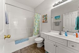 601 Hillside Ave. N photo 4