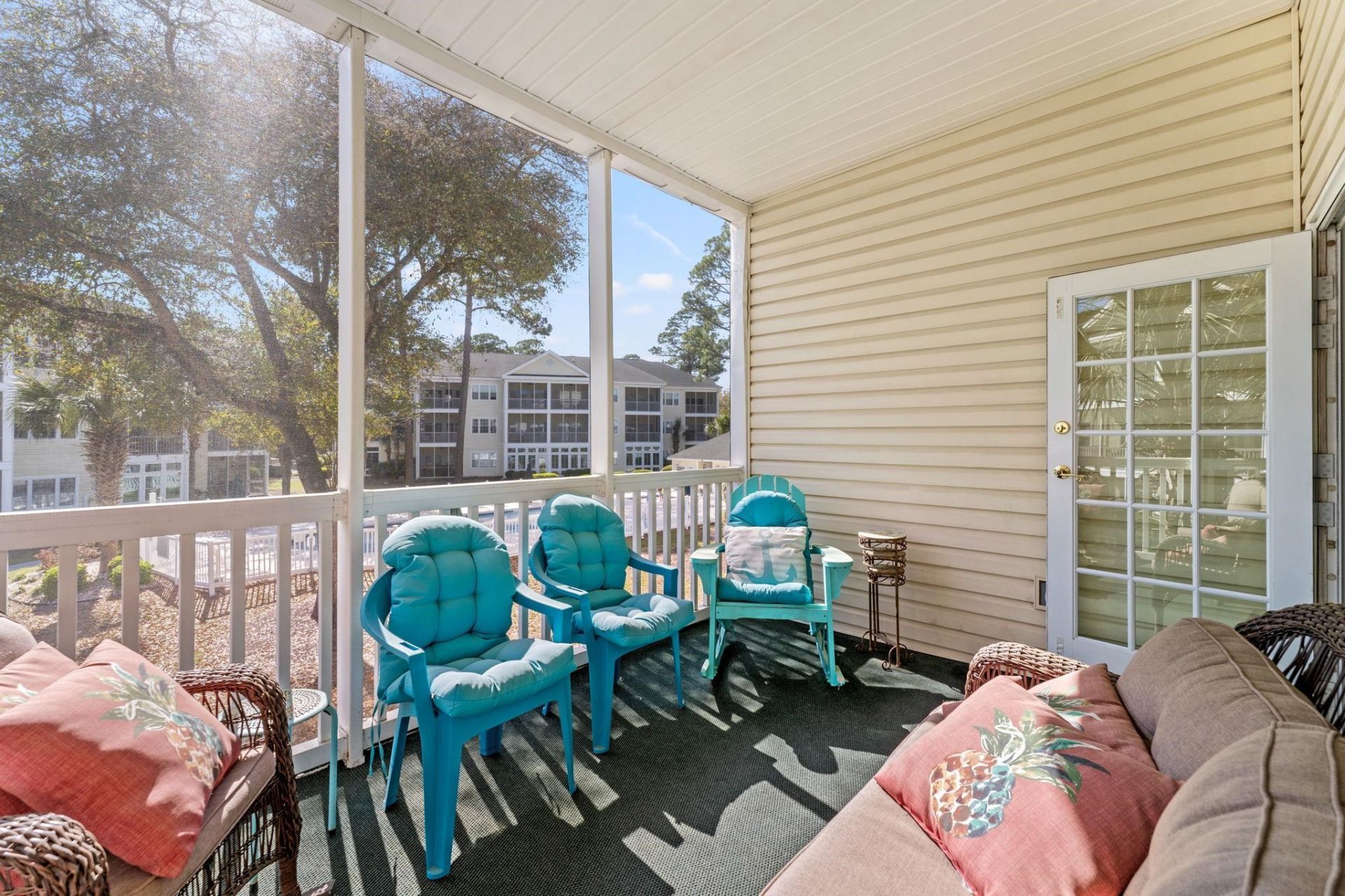 601 Hillside Ave. N Photo 22