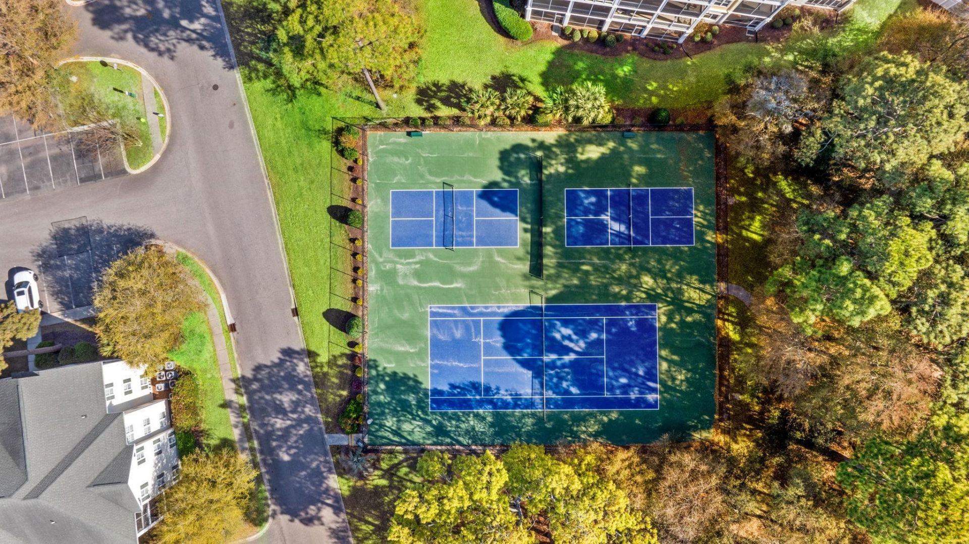 601 Hillside Ave. N Photo 32