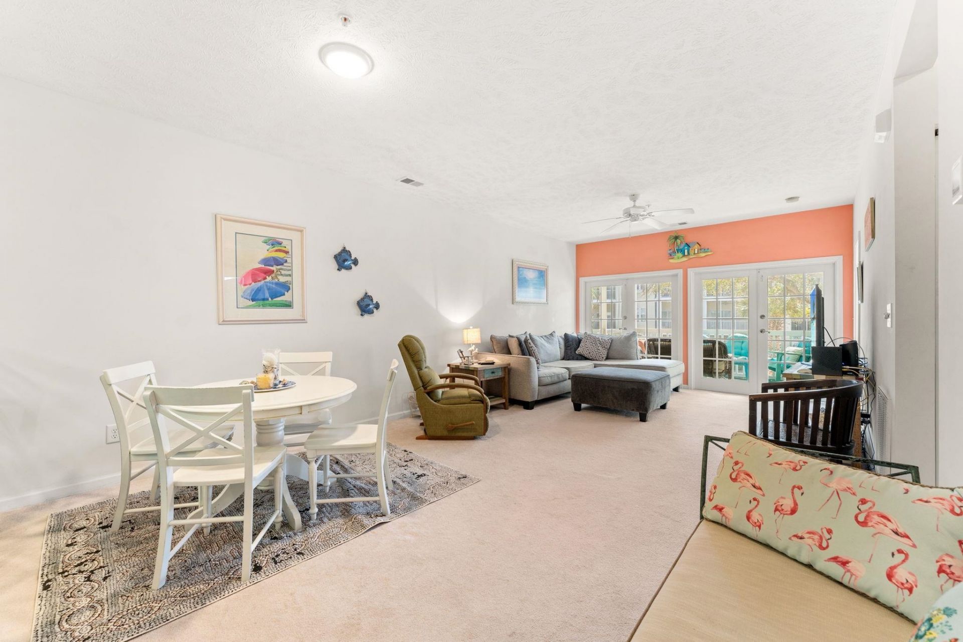 601 Hillside Ave. N Photo 6