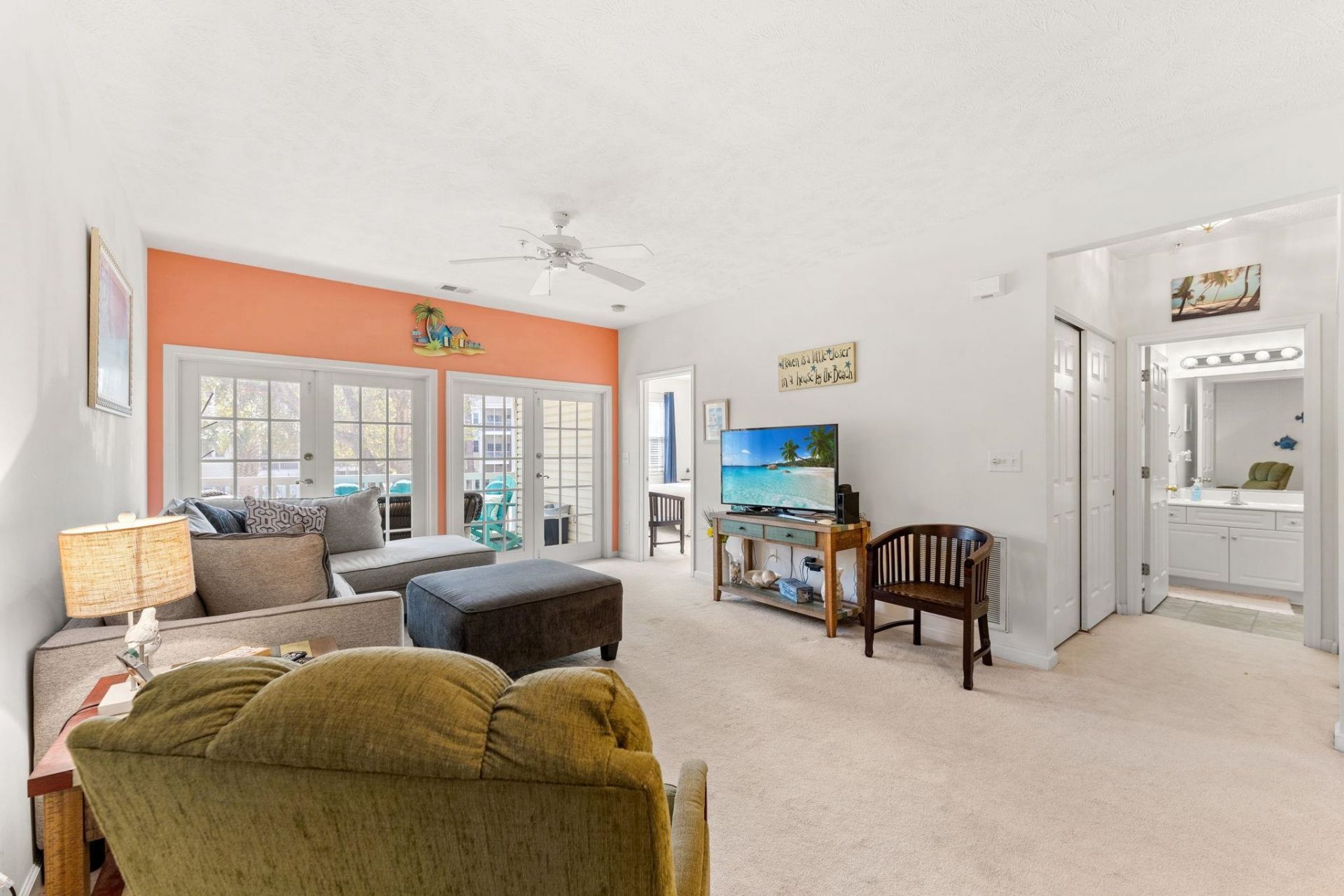 601 Hillside Ave. N Photo 8