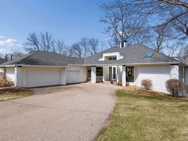 5479 Maple Ridge Court, Minnetonka, MN 55343