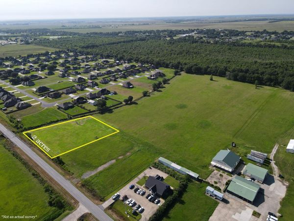 E Miller, Iowa, LA 70647