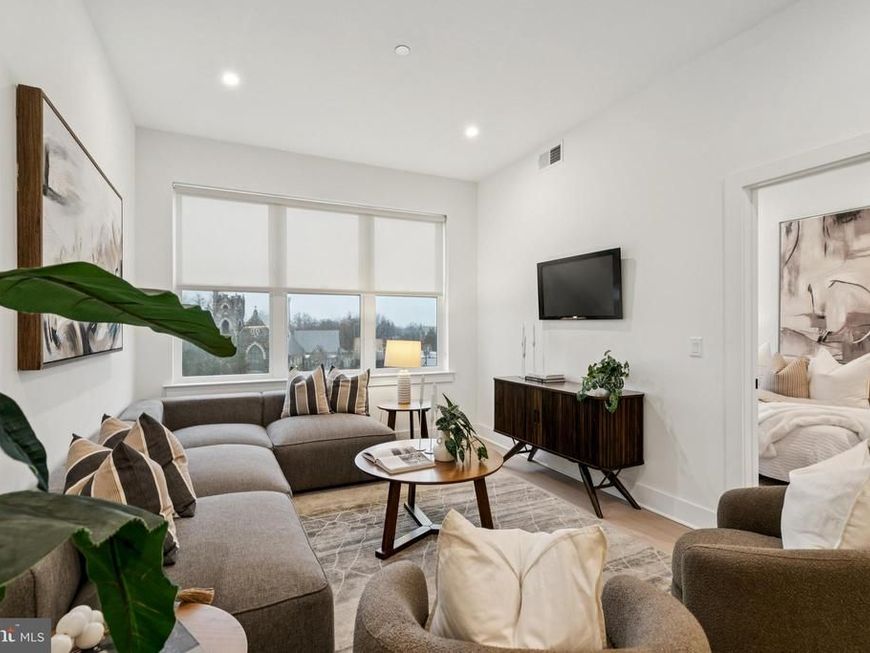 20 30 W Allens Lane, Unit 419, Philadelphia, PA 19119 Main Photo