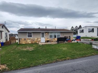 13 FOREST AVENUE, FAYETTEVILLE, PA 17222