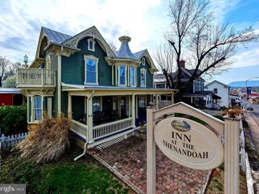 138 E MAIN STREET, LURAY, VA 22835