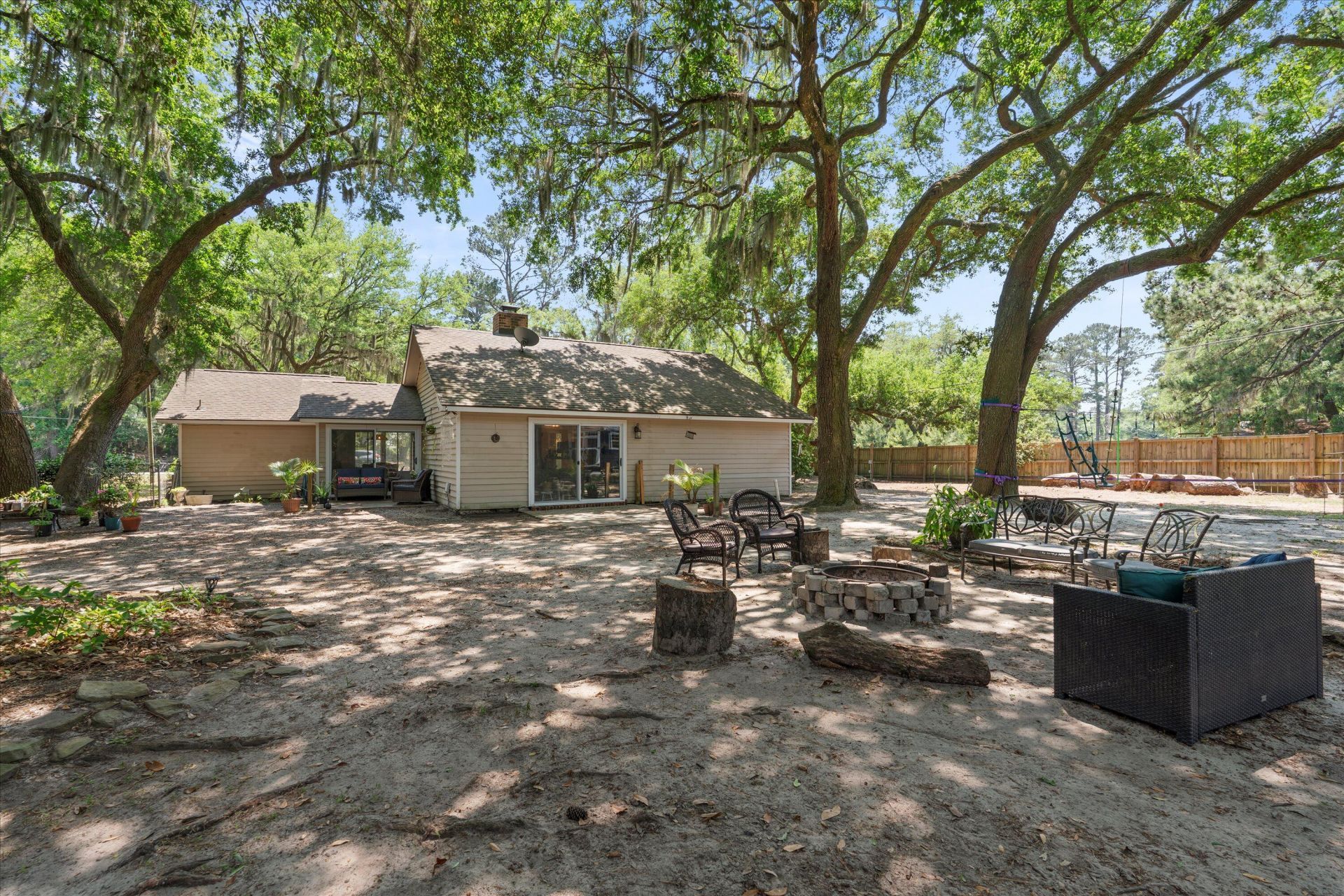 6027 Vaux Road Photo 23