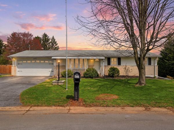 3185 LEHR DRIVE , YORK, PA 17404