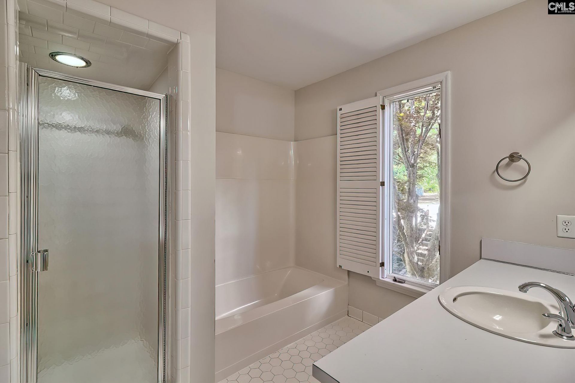 108 Middlebrook Drive  Photo 27